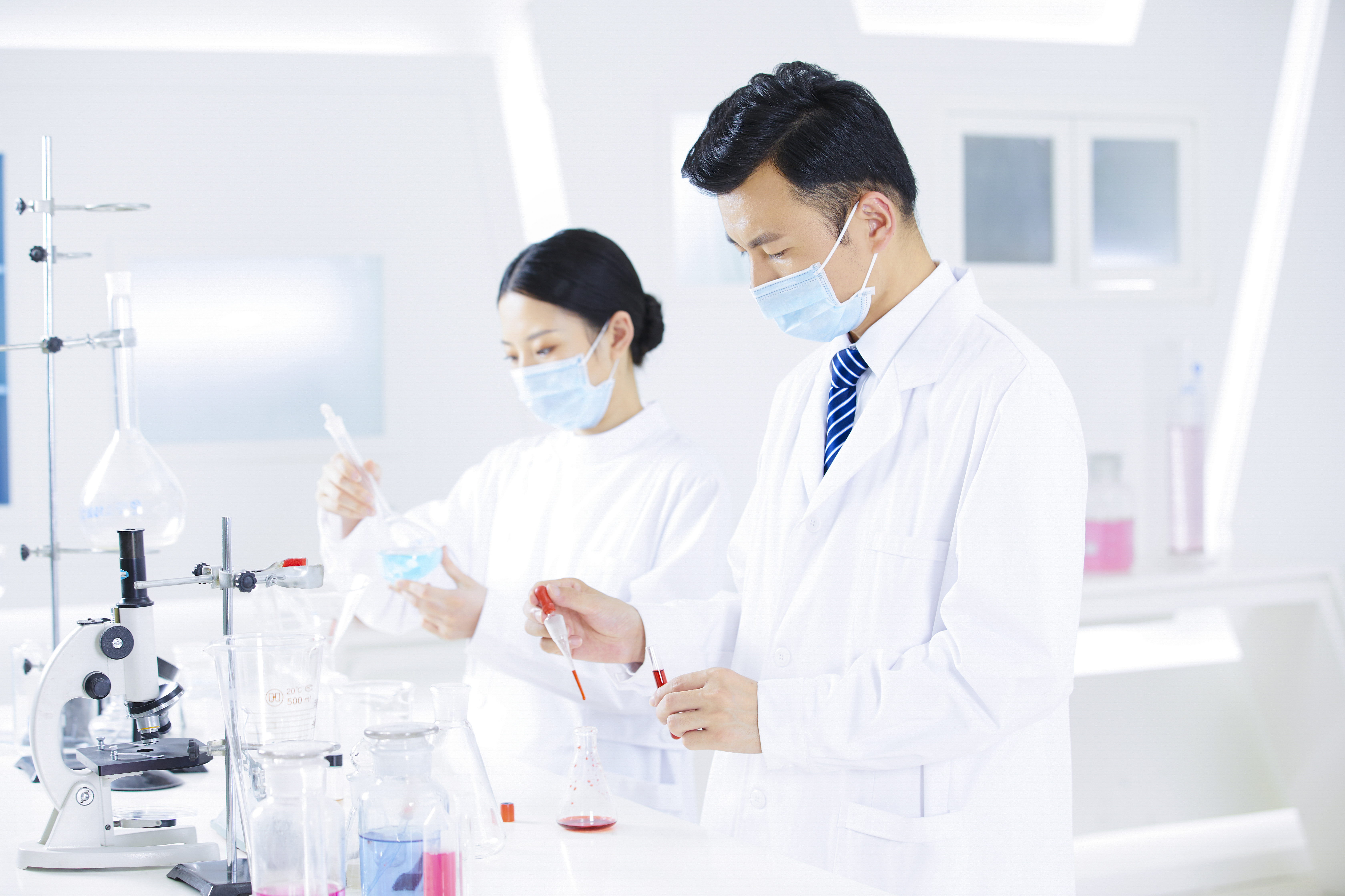 攝圖網(wǎng)_501387027_醫(yī)療實(shí)驗(yàn)研究（企業(yè)商用）.jpg